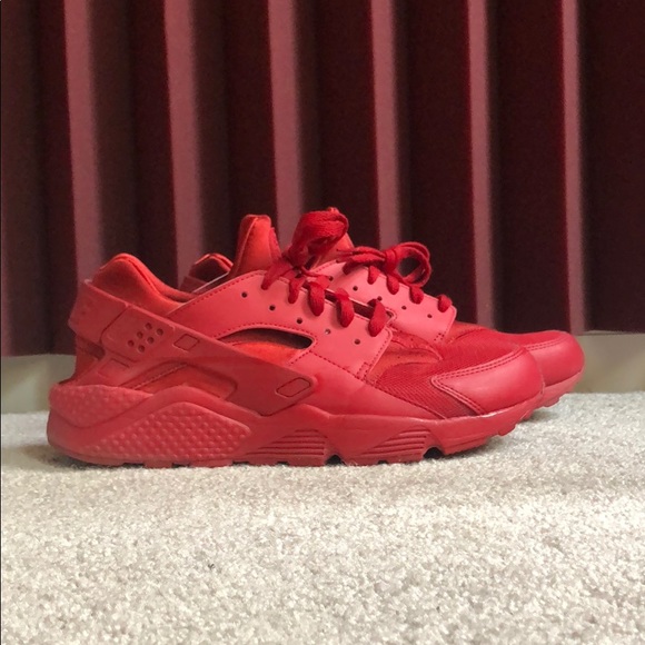 huarache triple red